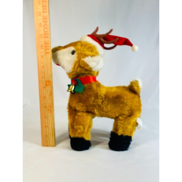 Vintage House of Lloyd Musical Plus Reindeer Christmas Around the World - Picture 10 of 10